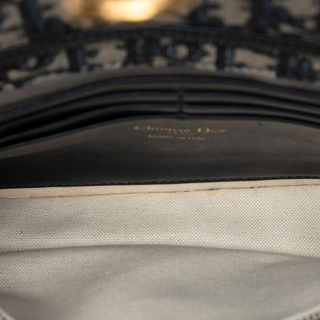 Dior Oblique Canvas Saddle Wallet On Chain Blue Canvas Very good condition - Model View
