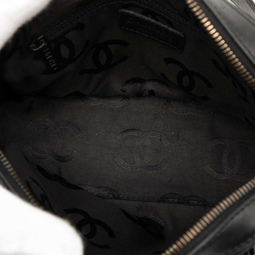 Chanel CC Chocolate Bar Jersey Handbag Black Cotton Very good condition - Model View