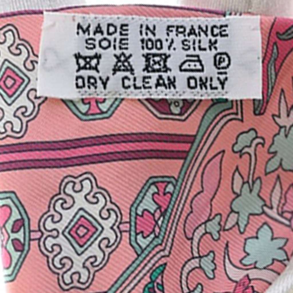 Hermès Tapis Persans Silk Twilly Scarf Pink Silk Very good condition - Inside View