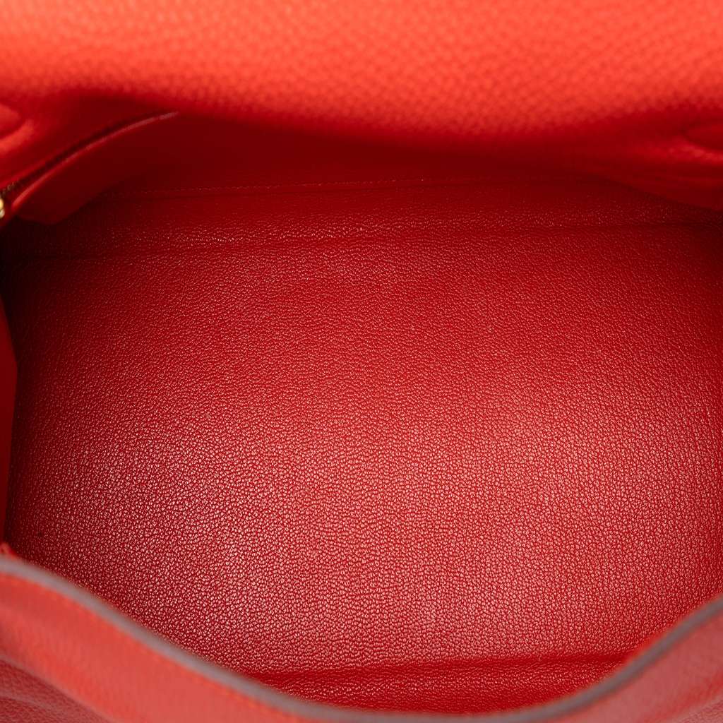 Hermès Togo Kelly II Retourne 32 Orange Leather Never worn - Model View