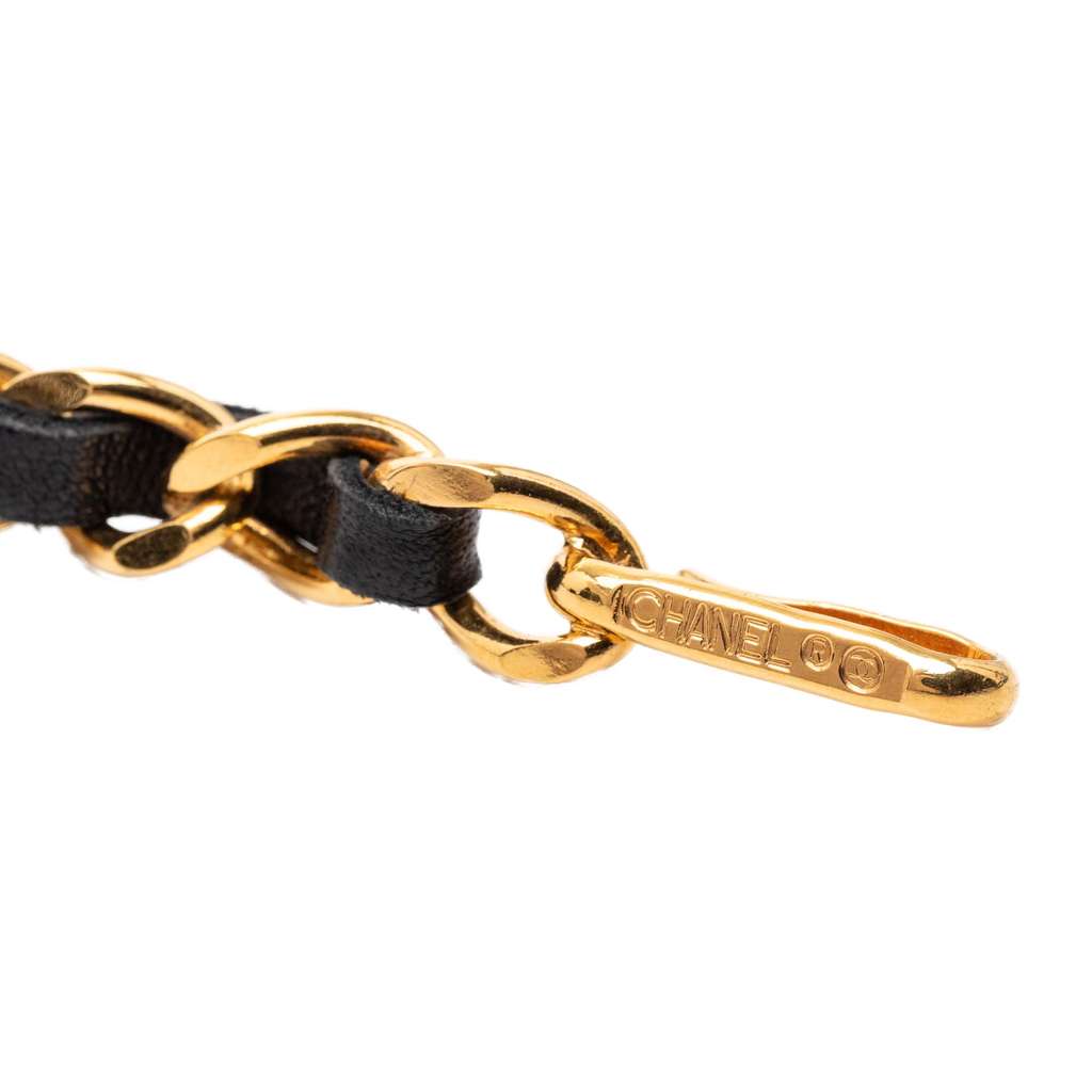 Chanel Gold Plated Leather Woven Medallion Chain Belt Gold Metal Never worn - Model View