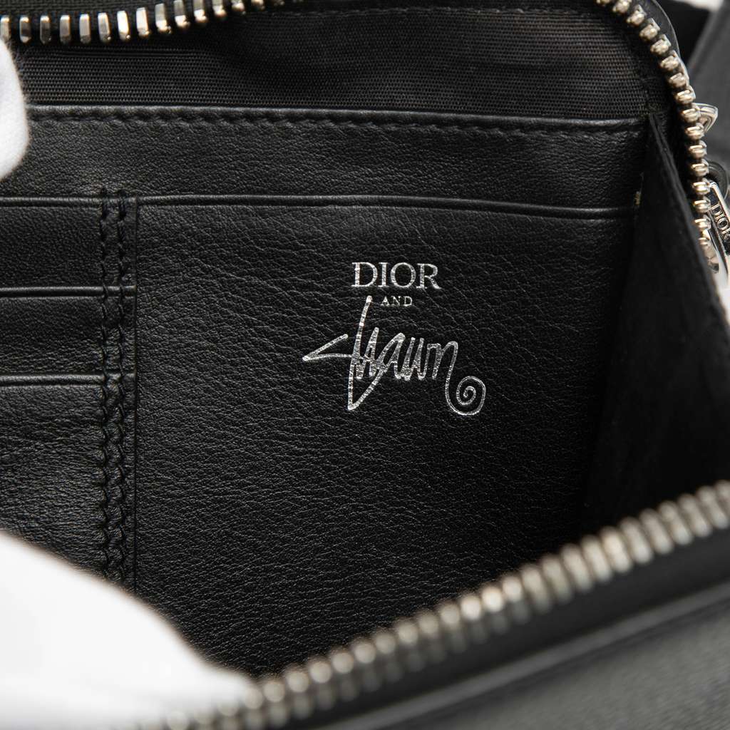 Dior Shawn Stussy Grained Calfskin Double Zip Pouch with Strap Black Leather Never worn - Box View