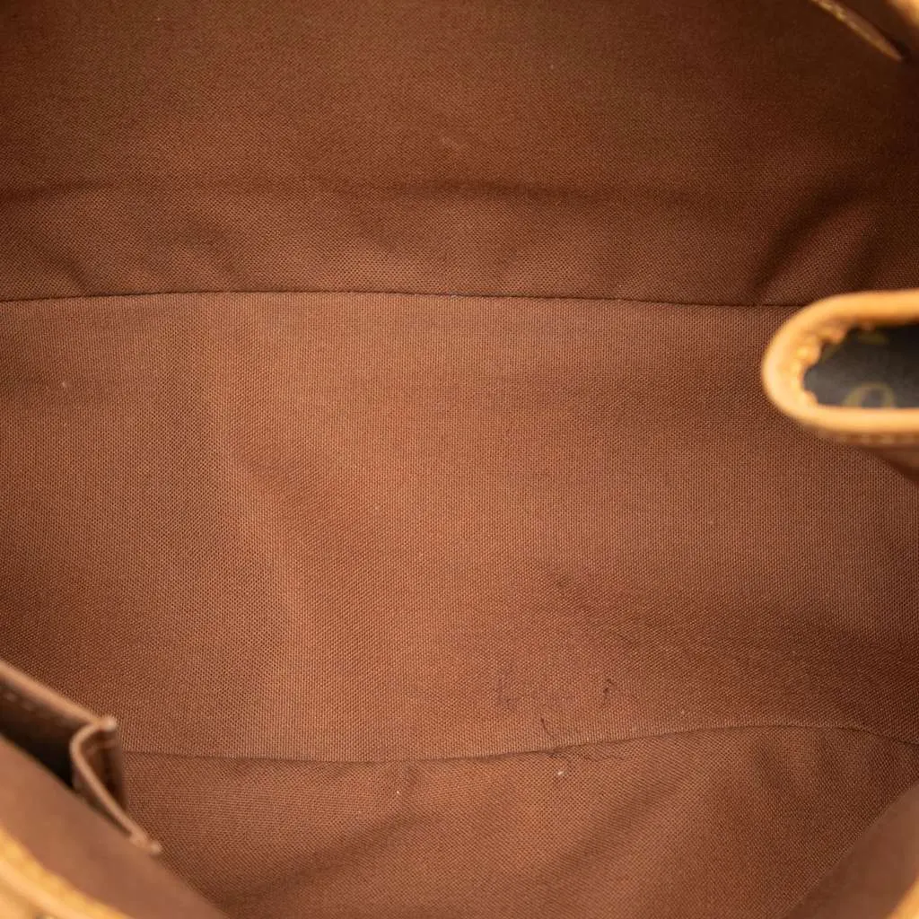 Louis Vuitton Monogram Batignolles Horizontal Brown Good - Model View