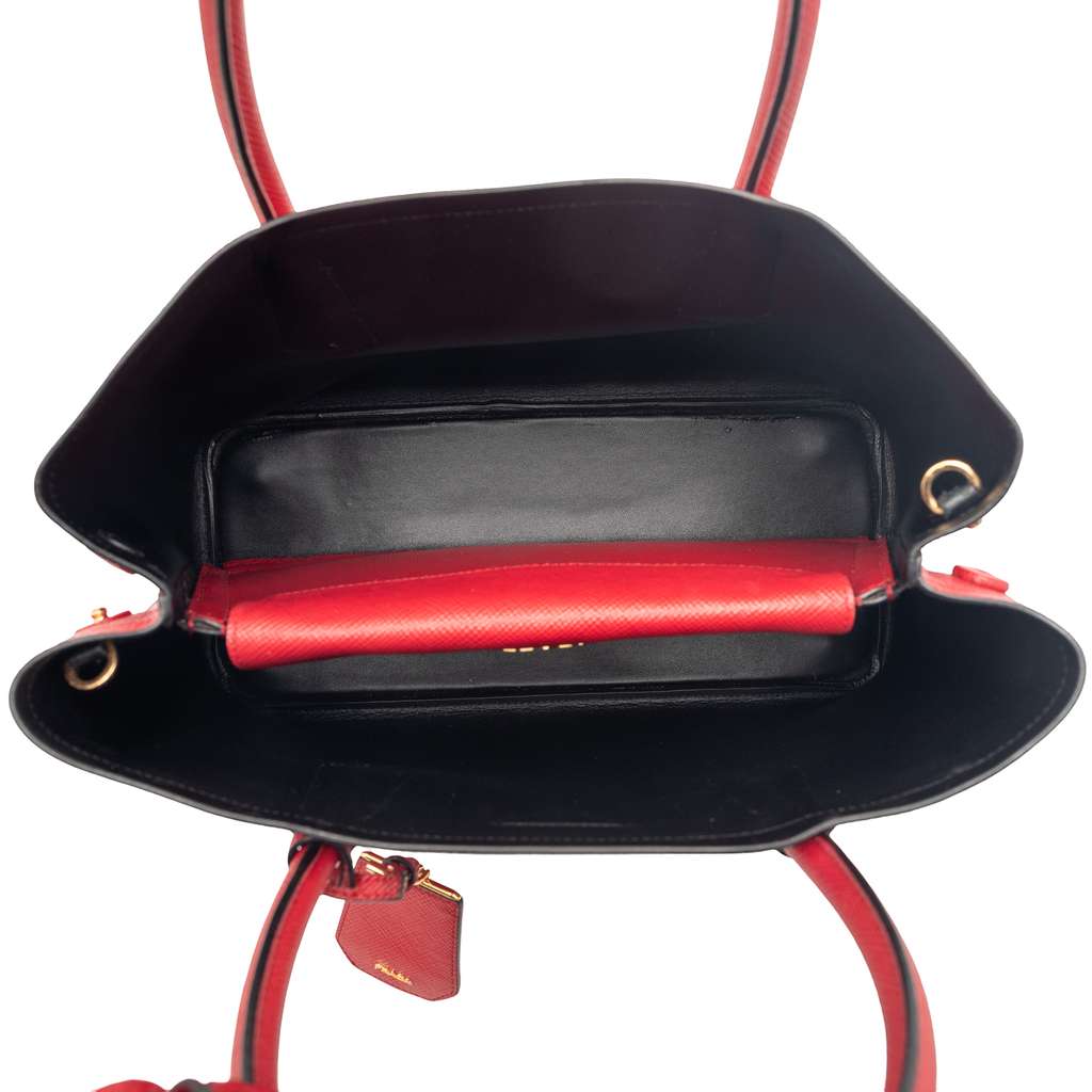 Prada Medium Saffiano Cuir Double Satchel Red Leather Never worn - Model View