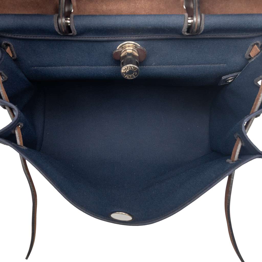 Hermès Toile Herbag Zip 39 Blue Canvas Never worn - Model View