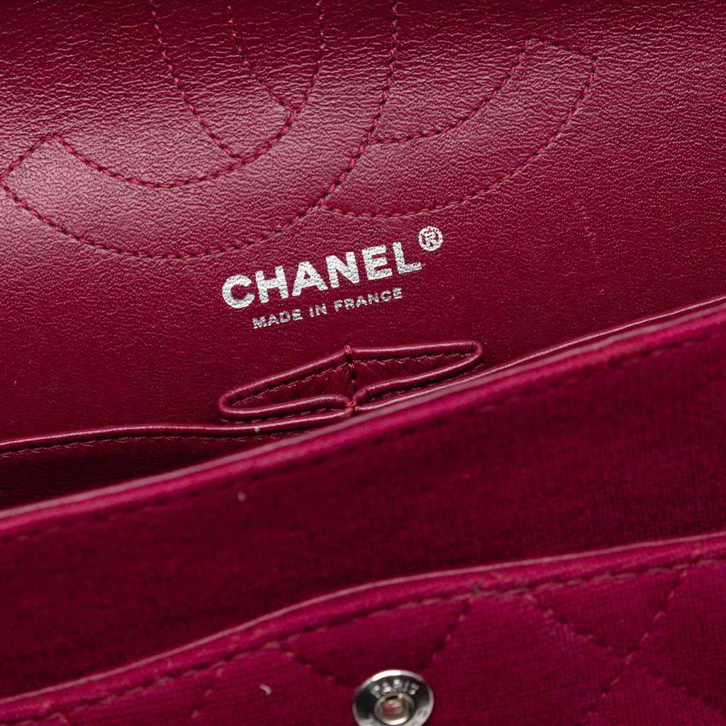 Chanel Quilted Jersey Reissue 2.55 Double Flap 226 Red Cotton Never worn - Box View