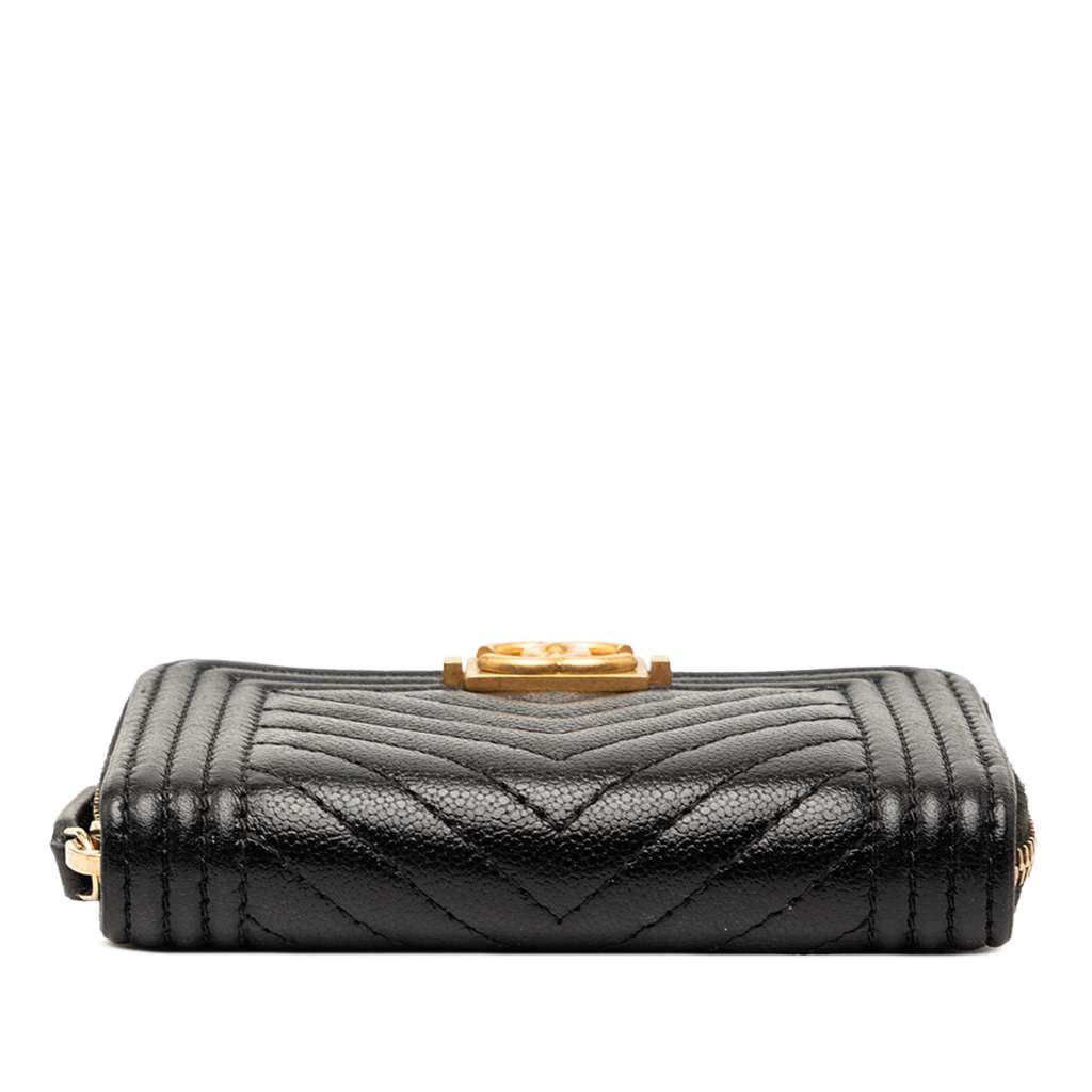 Chanel Chevron Caviar Boy Coin Pouch Black Leather Never worn - Inside View