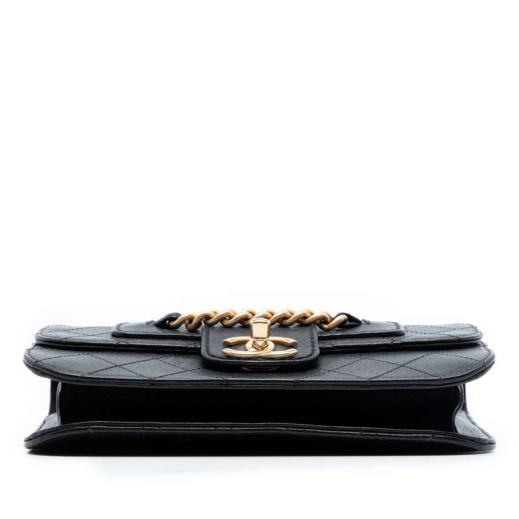 Chanel Large Quilted Sheepskin Front Chain Flap Black Leather Very good condition - Inside View