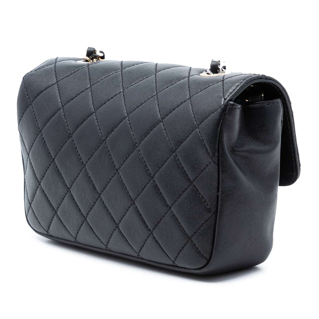 Chanel Quilted Lambskin Turn and Lock Flap Black Leather Very good condition - Back View