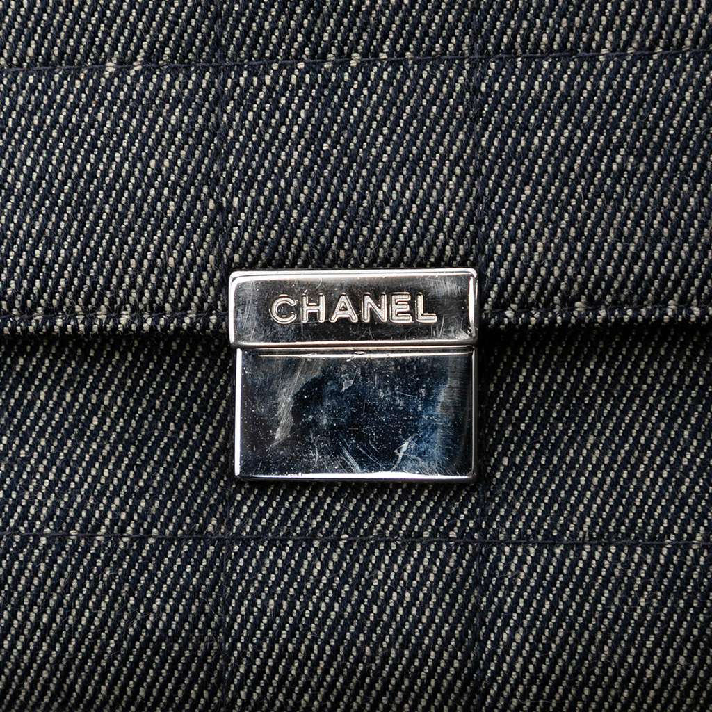 Chanel CC Chocolate Bar Denim Flap Grey Denim Very good condition - Box View