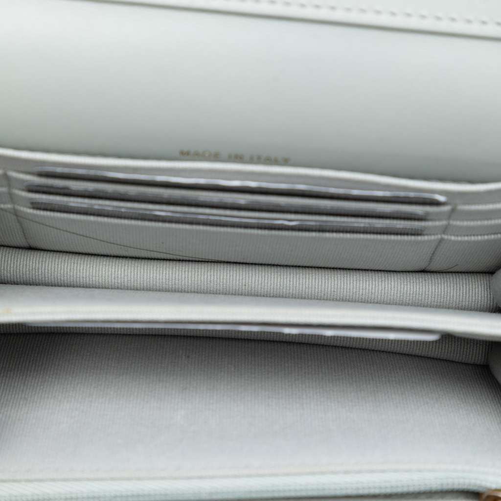 Chanel Mini CC Quilted Lambskin Bijoux Wallet on Chain Blue Leather Very good condition - Model View