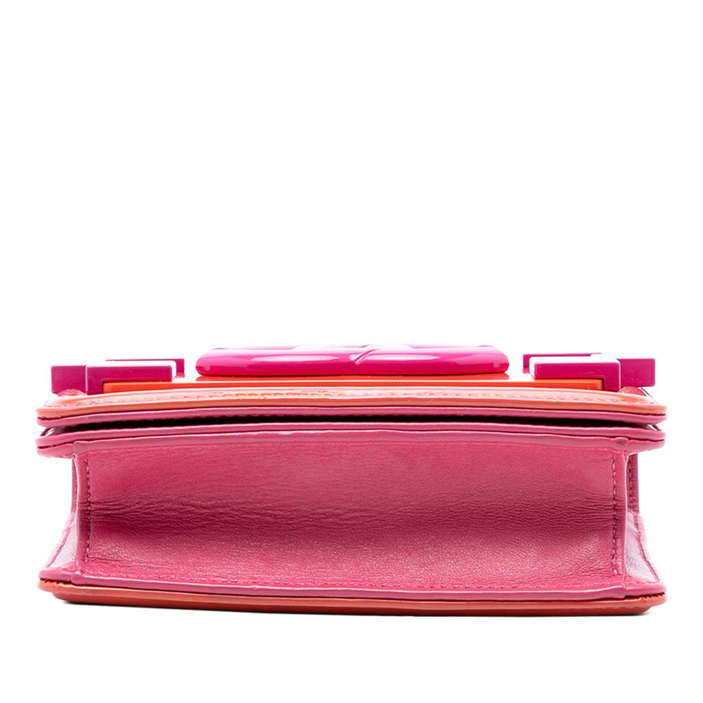 Chanel Mini Ombre Acrylic and Patent Boy Brick Flap Pink Leather Very good condition - Inside View