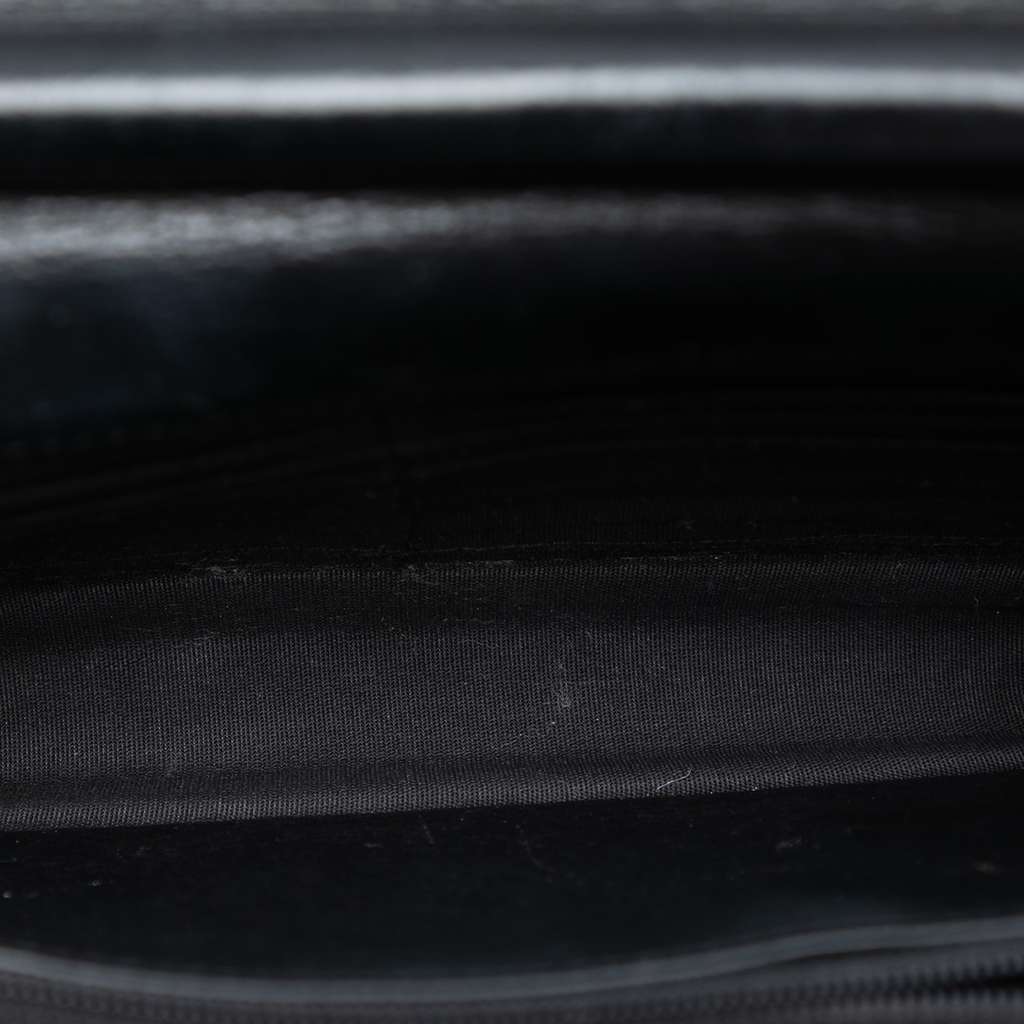 Chanel CC Lambskin Wild Stitch Wallet on Chain Black Leather Very good condition - Model View