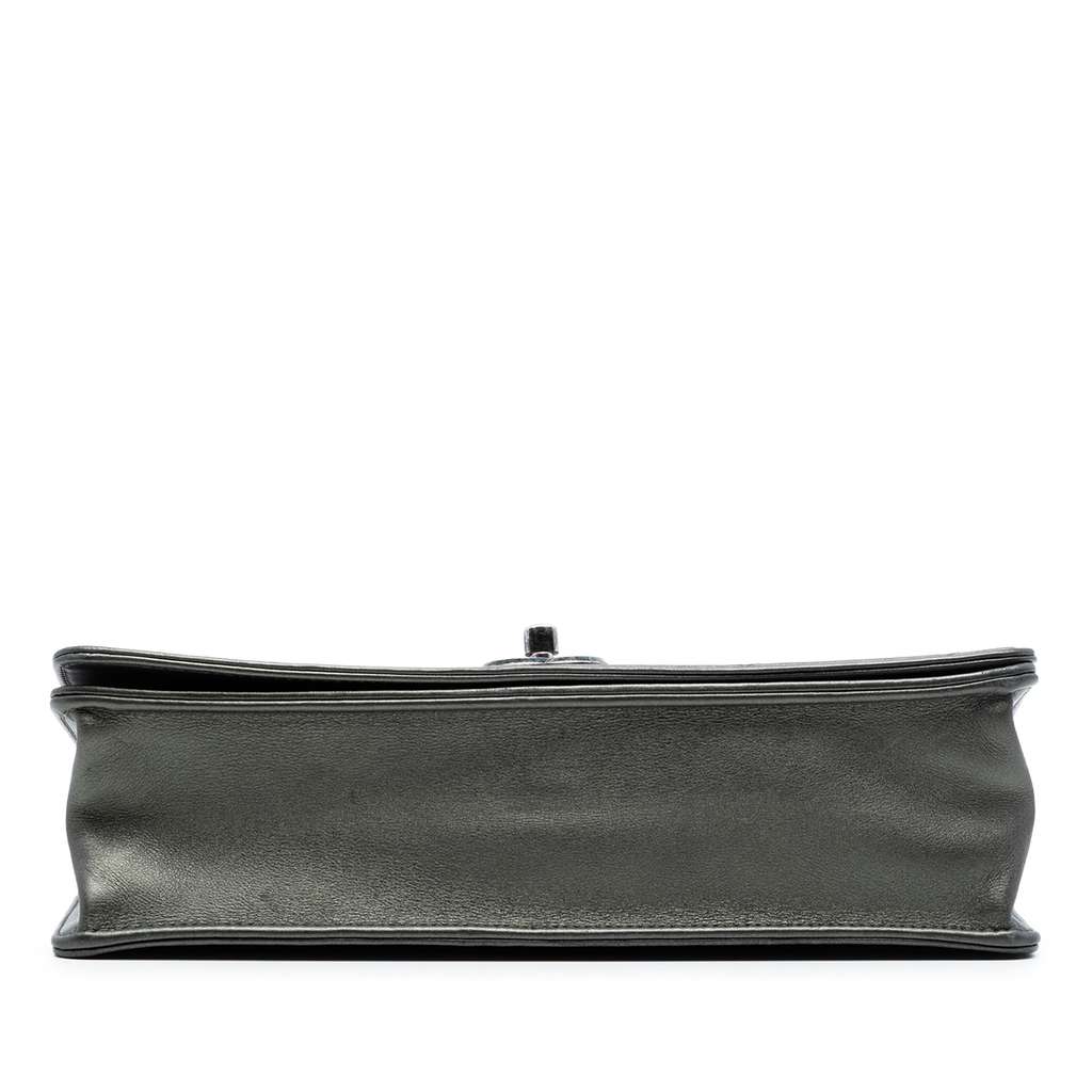Chanel Medium Embossed Calfskin Propeller Flap Grey Leather Very good condition - Inside View
