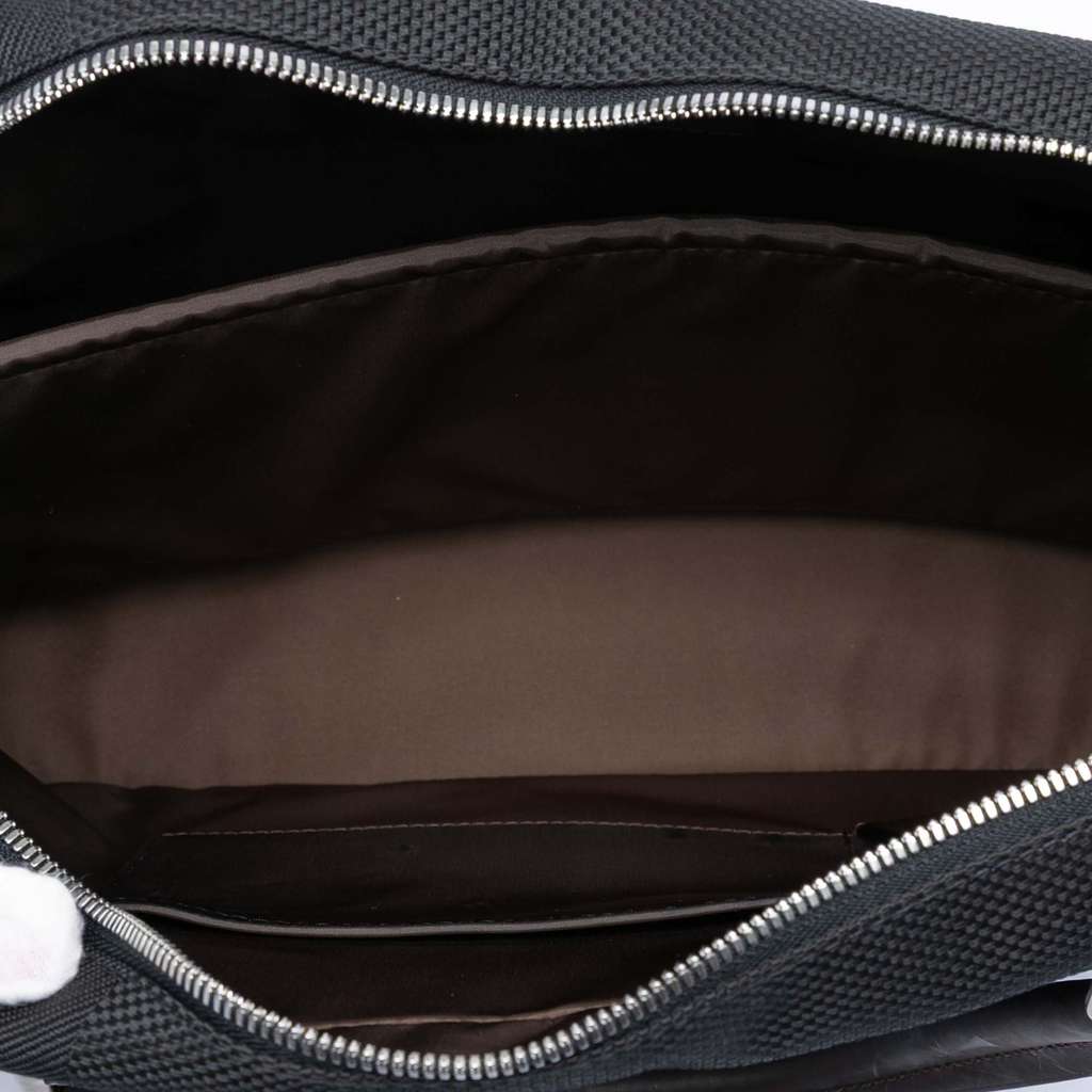 Louis Vuitton Damier Geant Yack Black Canvas Very good condition - Model View