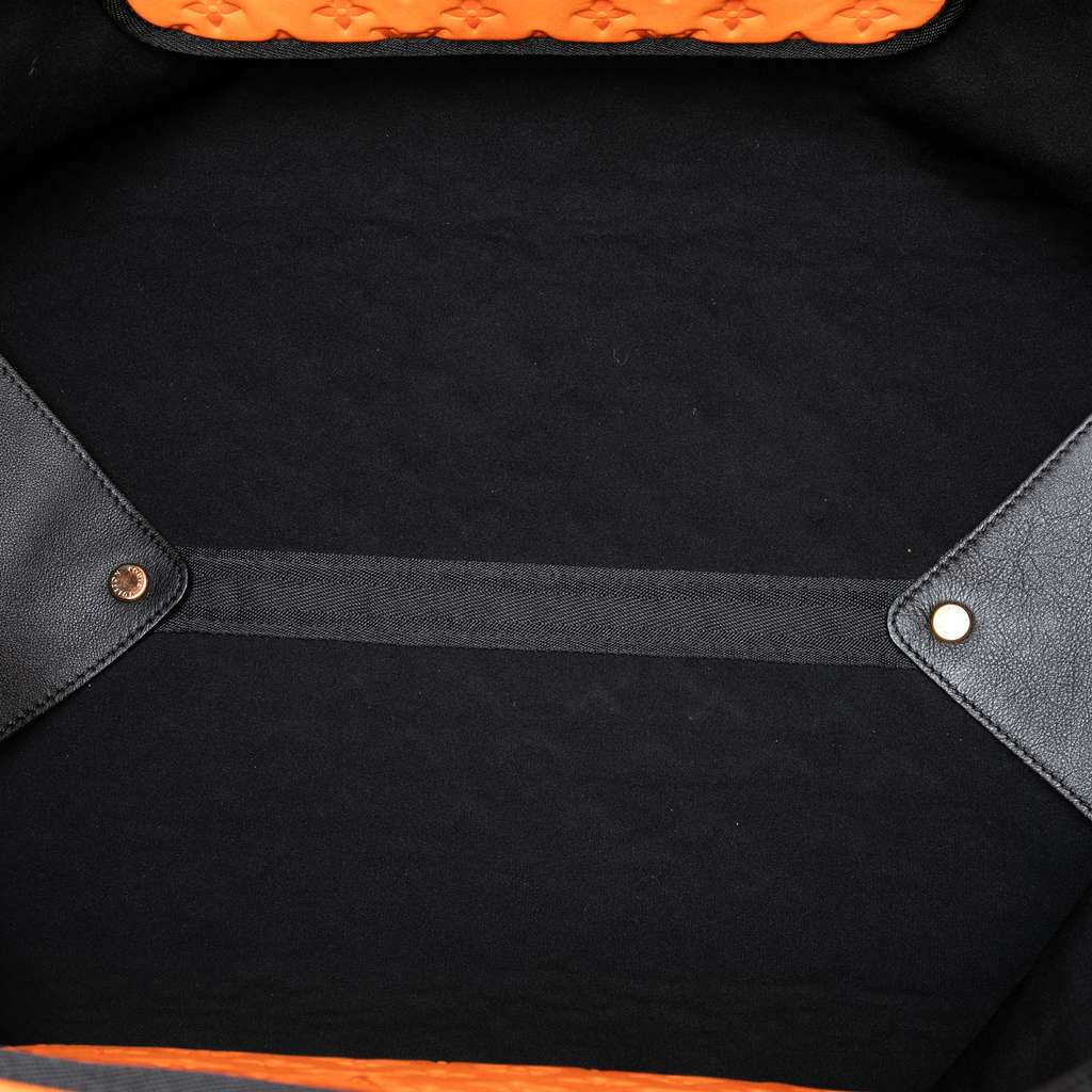 Louis Vuitton Monogram Embossed Neoprene Scuba MM Orange Polyester Very good condition - Model View