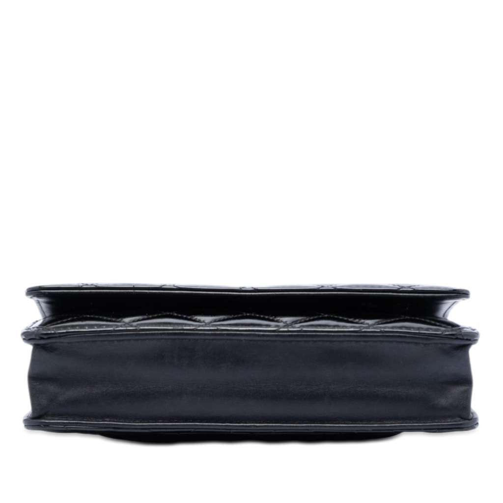 Chanel CC Quilted Patent Wallet On Chain Black Leather Very good condition - Inside View