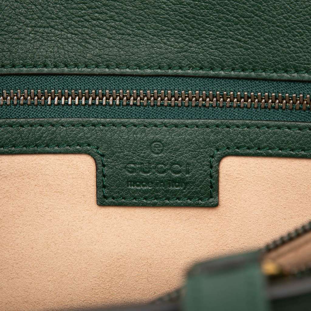 Gucci Medium Calfskin Bamboo Diana Convertible Bucket Bag Green Leather Very good condition - Box View