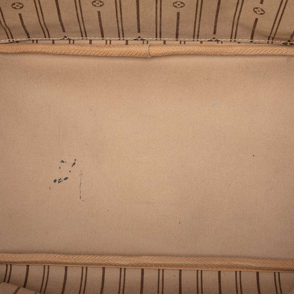 Louis Vuitton Monogram Neverfull MM Brown Very good condition - Model View