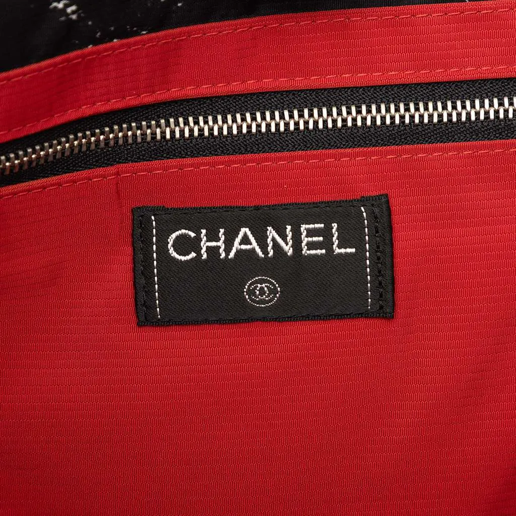 Chanel Old Travel Line Nylon Tote Black Very good - Box View
