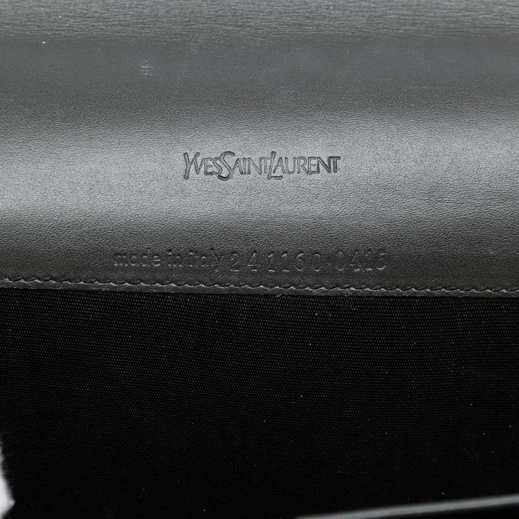 Saint Laurent Patent Chyc Ligne Travel Wallet Green Leather Very good - Box View