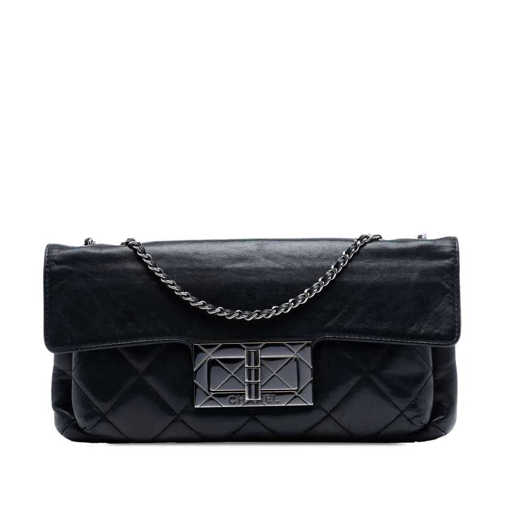 Chanel Quilted Lambskin Giant Mademoiselle Turnlock Shoulder Bag Black Leather Very good - Front View