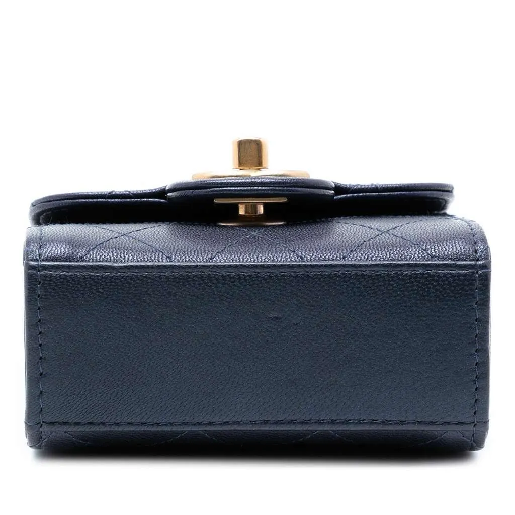 Chanel Mini Quilted Goatskin Vertical Chic Pearls Flap Clutch With Chain Blue Leather Very good - Inside View