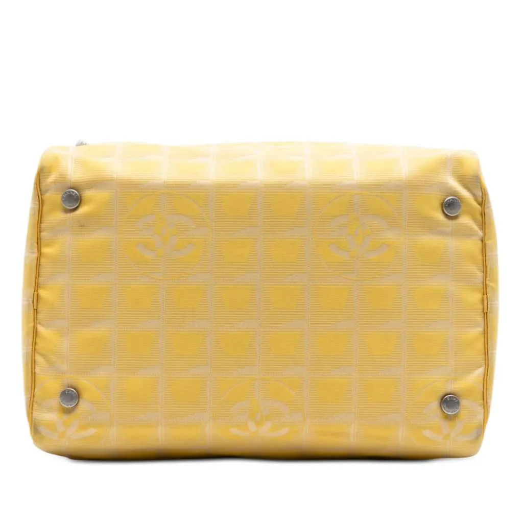 Chanel New Travel Line Nylon Vanity Bag Yellow Very good - Inside View