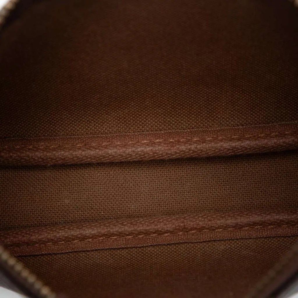 Louis Vuitton Monogram Mini Pochette Accessoires Brown Very good - Model View