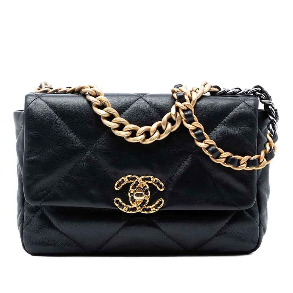 Chanel Medium Lambskin 19 Flap Black Leather Very good - Front View