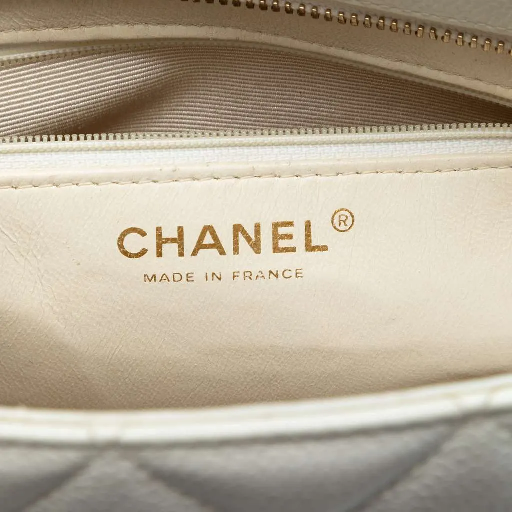 Chanel Caviar Medallion Tote White Leather Very good - Box View