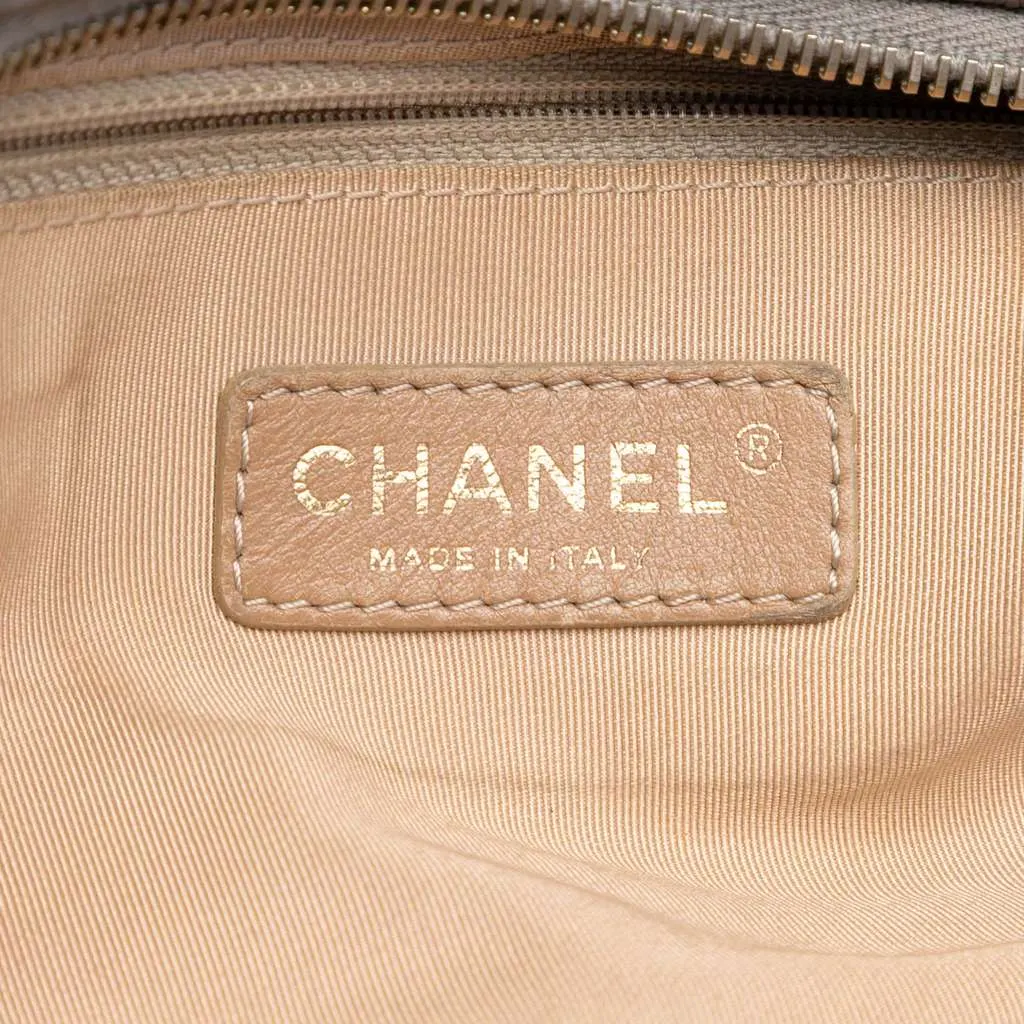 Chanel CC Caviar Wild Stitch Tote Brown Leather Very good - Box View
