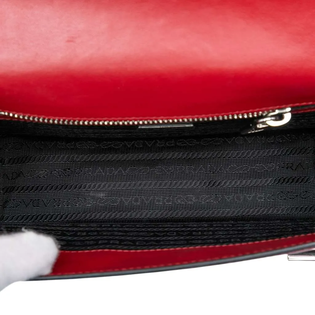 Prada Saffiano Double Turn Lock Top Handle Bag Red Leather Very good - Model View