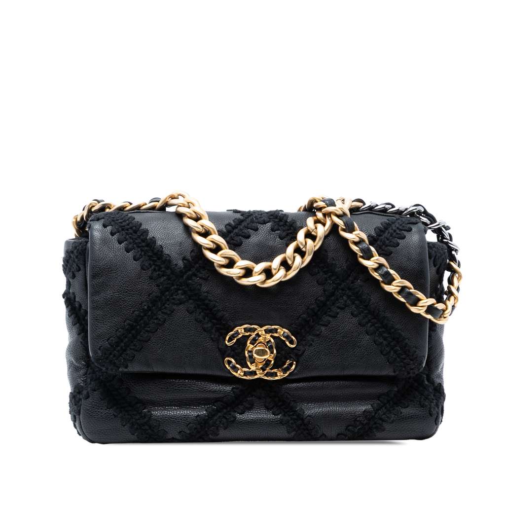 Chanel غطاء متوسط ​​الحجم من جلد العجل المحبوك، مقاس 19 بوصة