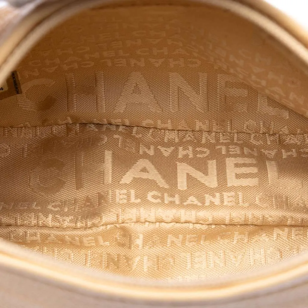 Chanel CC Calfskin Tassel Hobo Beige Leather Very good - Model View
