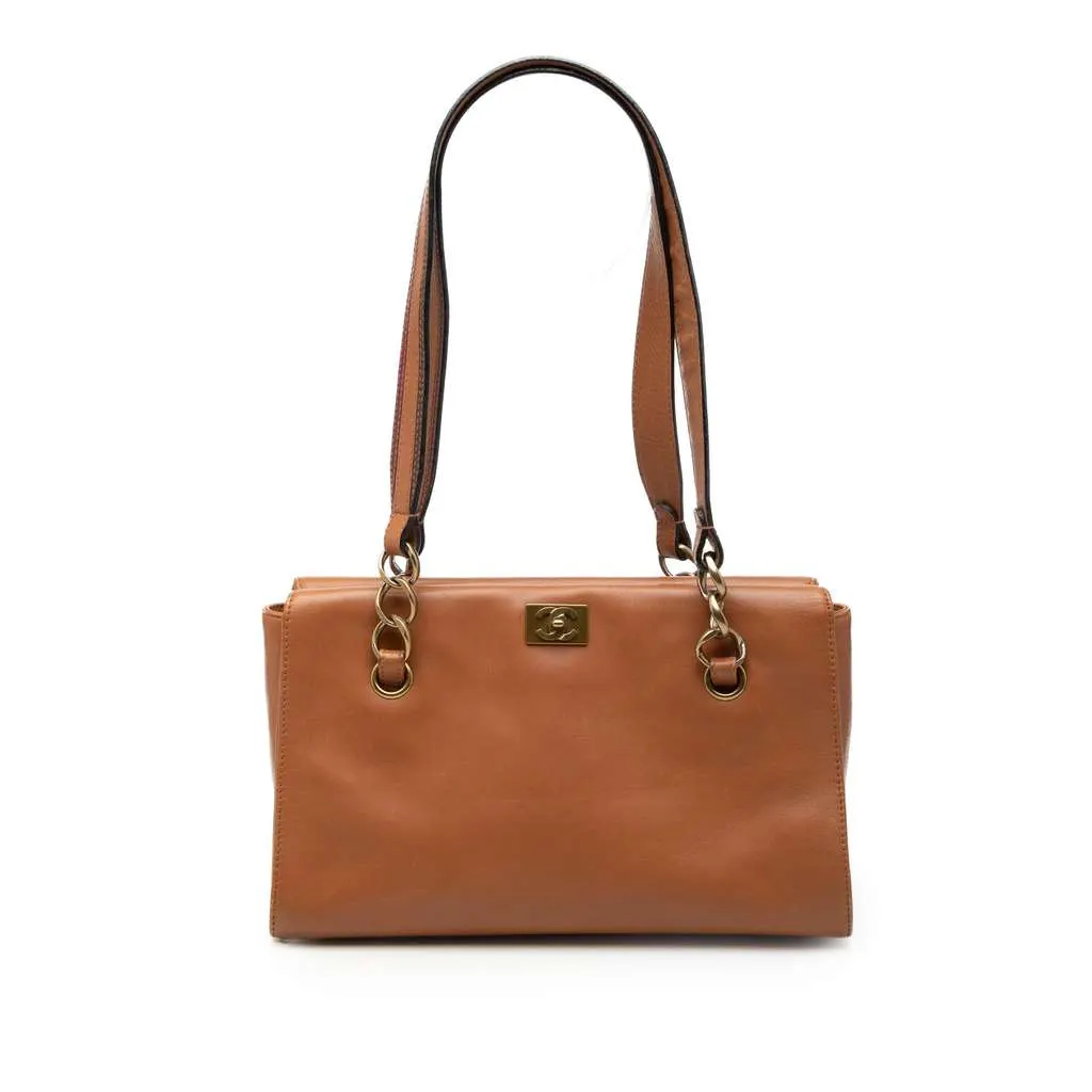 Chanel CC Soft Calfskin Turnlock Shoulder Bag Brown Leather Very good - Front View