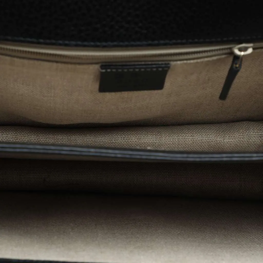 Gucci Medium Dollar Calfskin Interlocking G Crossbody Black Leather Very good - Model View