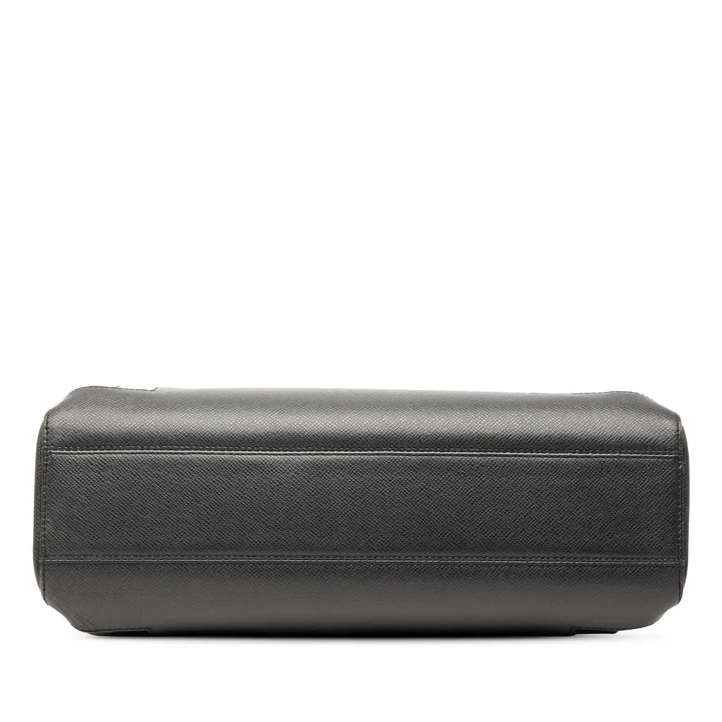 Louis Vuitton Taiga Kasbek PM Black Leather Very good - Inside View