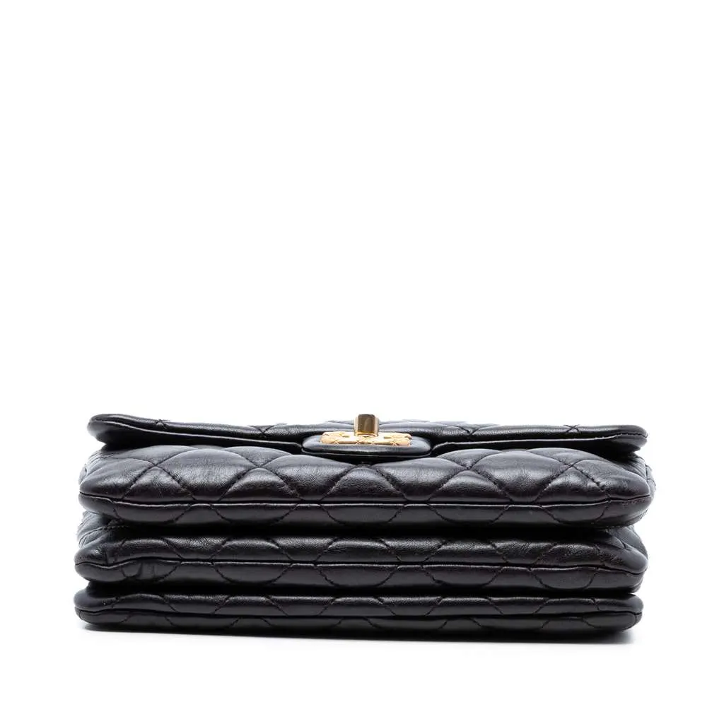 Chanel Small Quilted Lambskin Pillow Crush Flap Purple Leather Very good - Inside View