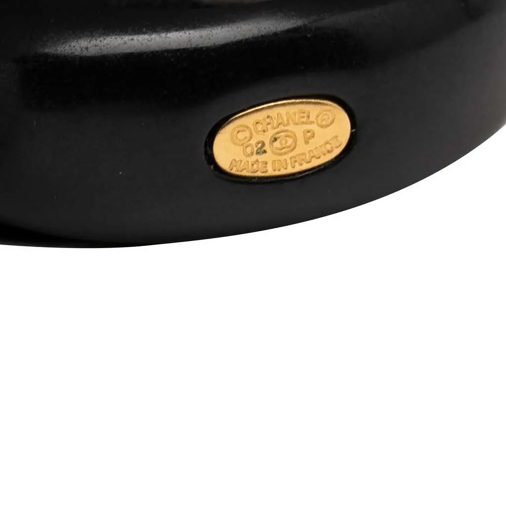 Chanel Resin and Gold Tone CC Logo Camellia Ring Black Very good - Model View