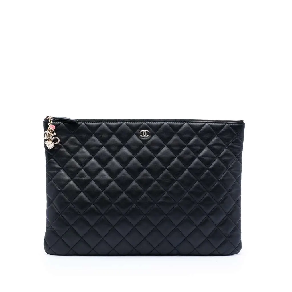 Chanel Large Quilted Lambskin Casino Charms O Case Clutch Black Leather Very good - Front View