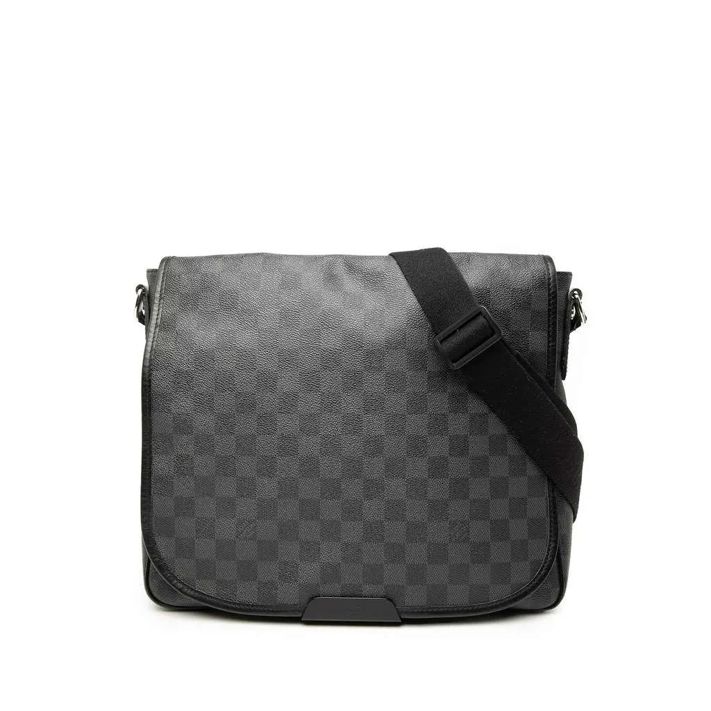 Louis Vuitton Damier Graphite Daniel MM Black Canvas Very good - Front View