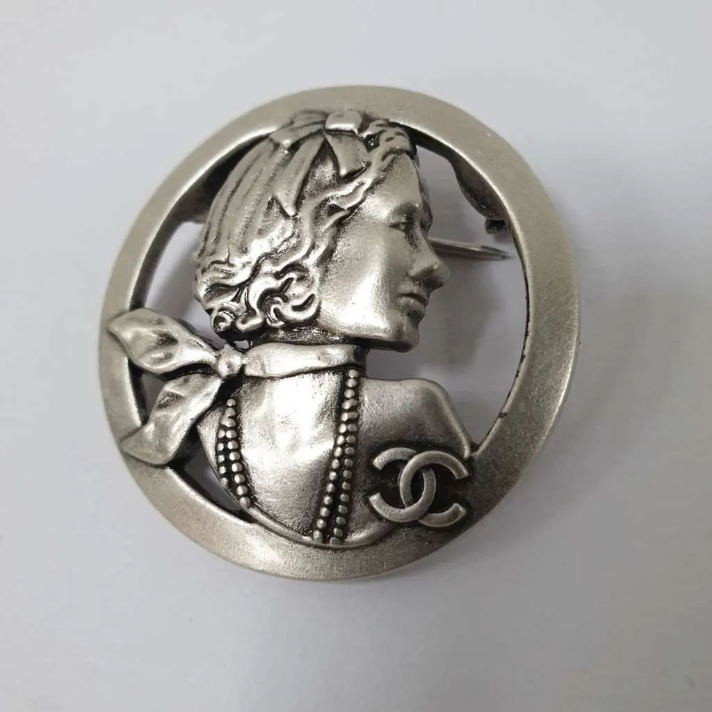 Chanel Mademoiselle Brooch Silver Very good - Inside View