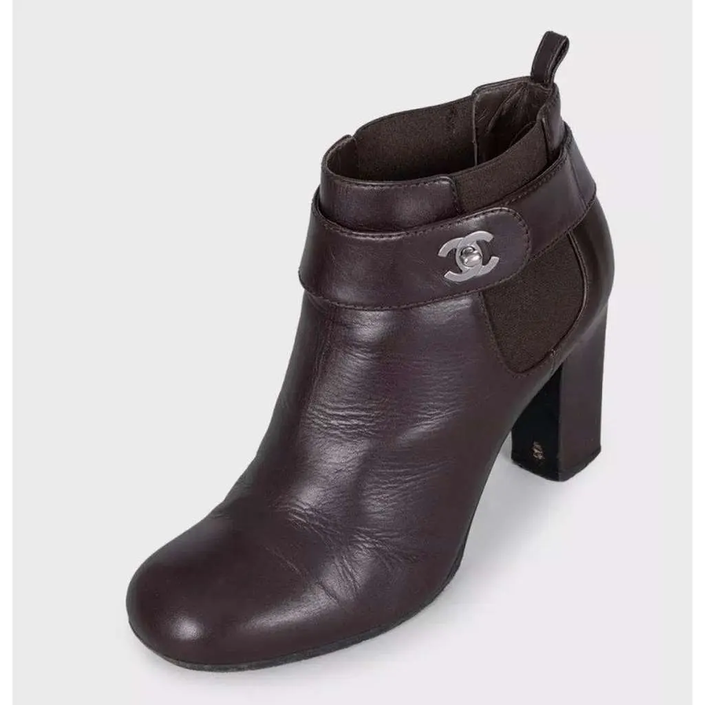 Chanel Ankle Boots, Logo Brown Leather Very good - Inside View