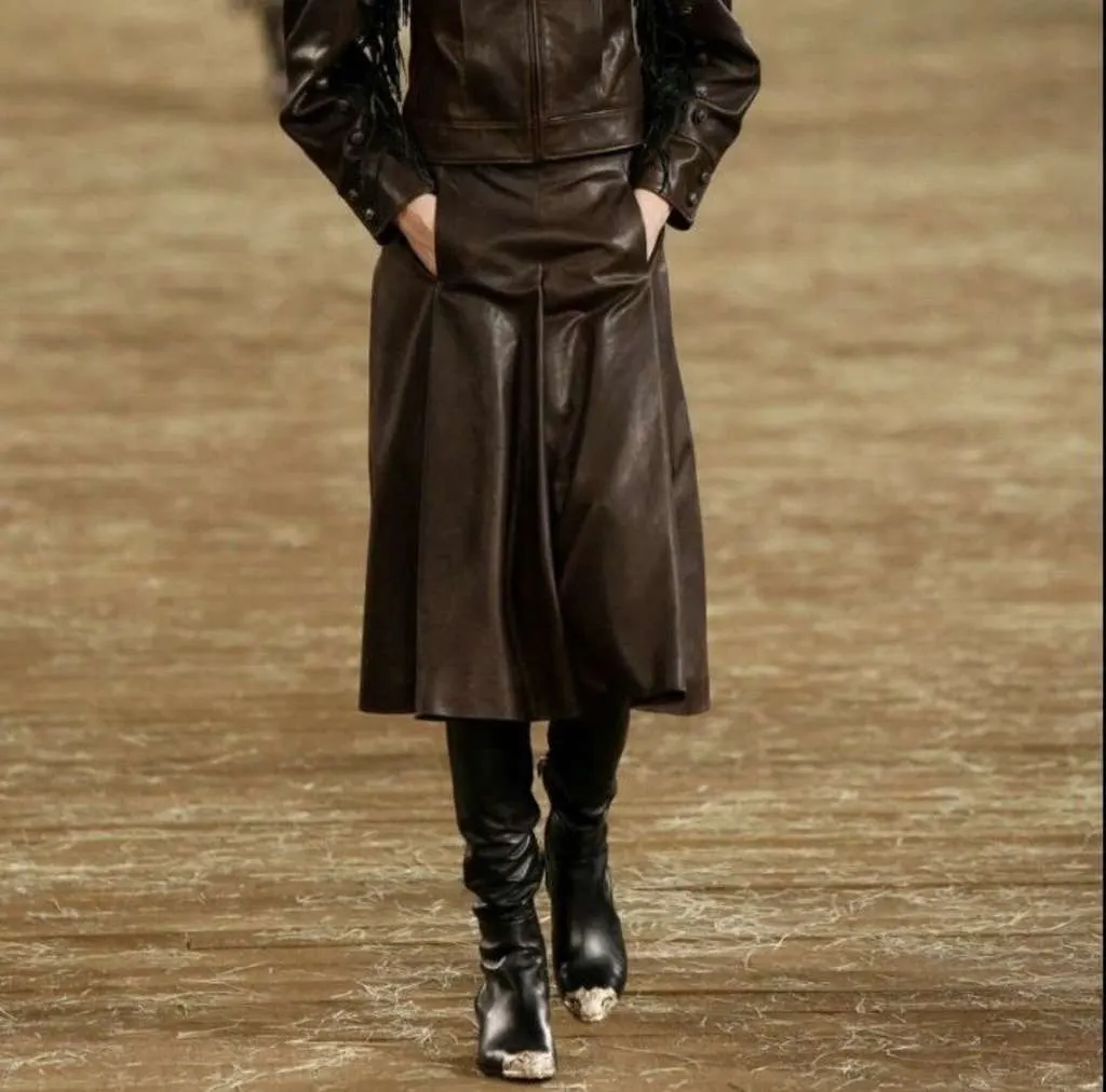 Chanel Paris Dallas Cap Toe Thigh Black Leather Very good - Inside View