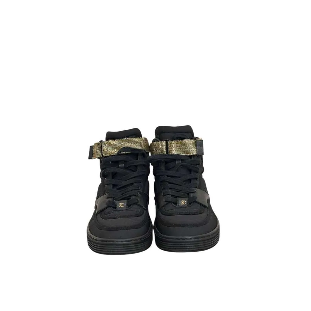 Chanel Interlocking CC Logo Sneakers Black Leather Very good - Inside View