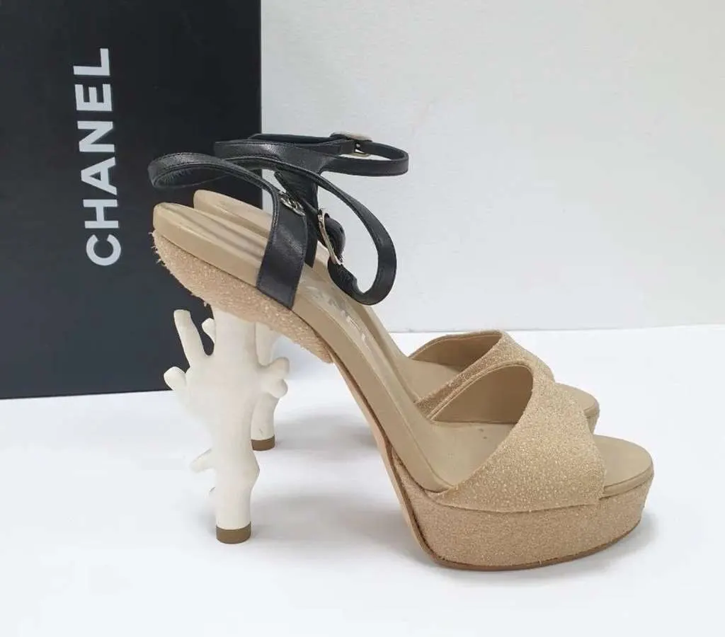 Chanel 2012 SAND HEEL SANDALS Beige Leather Very good - Box View
