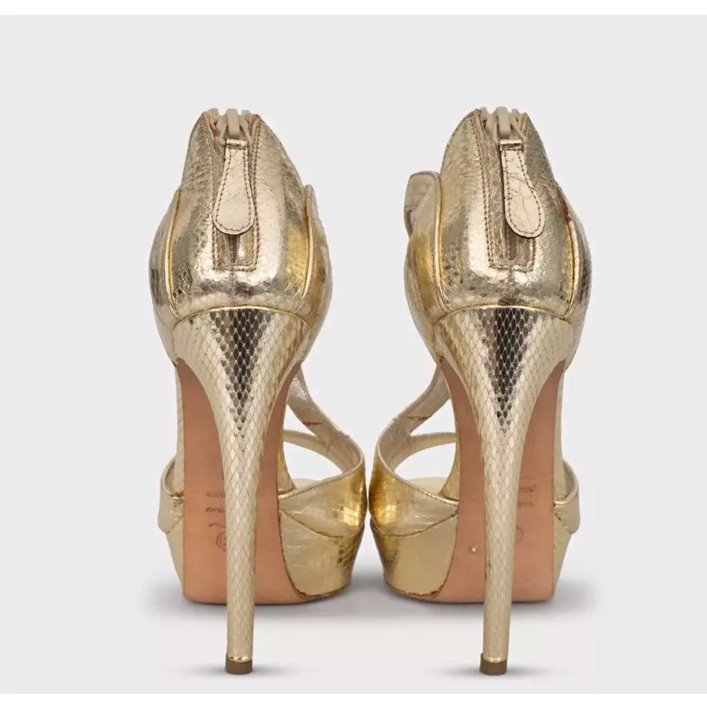 Alexander McQueen Stiletto Sandals Gold Leather Very good - Model View