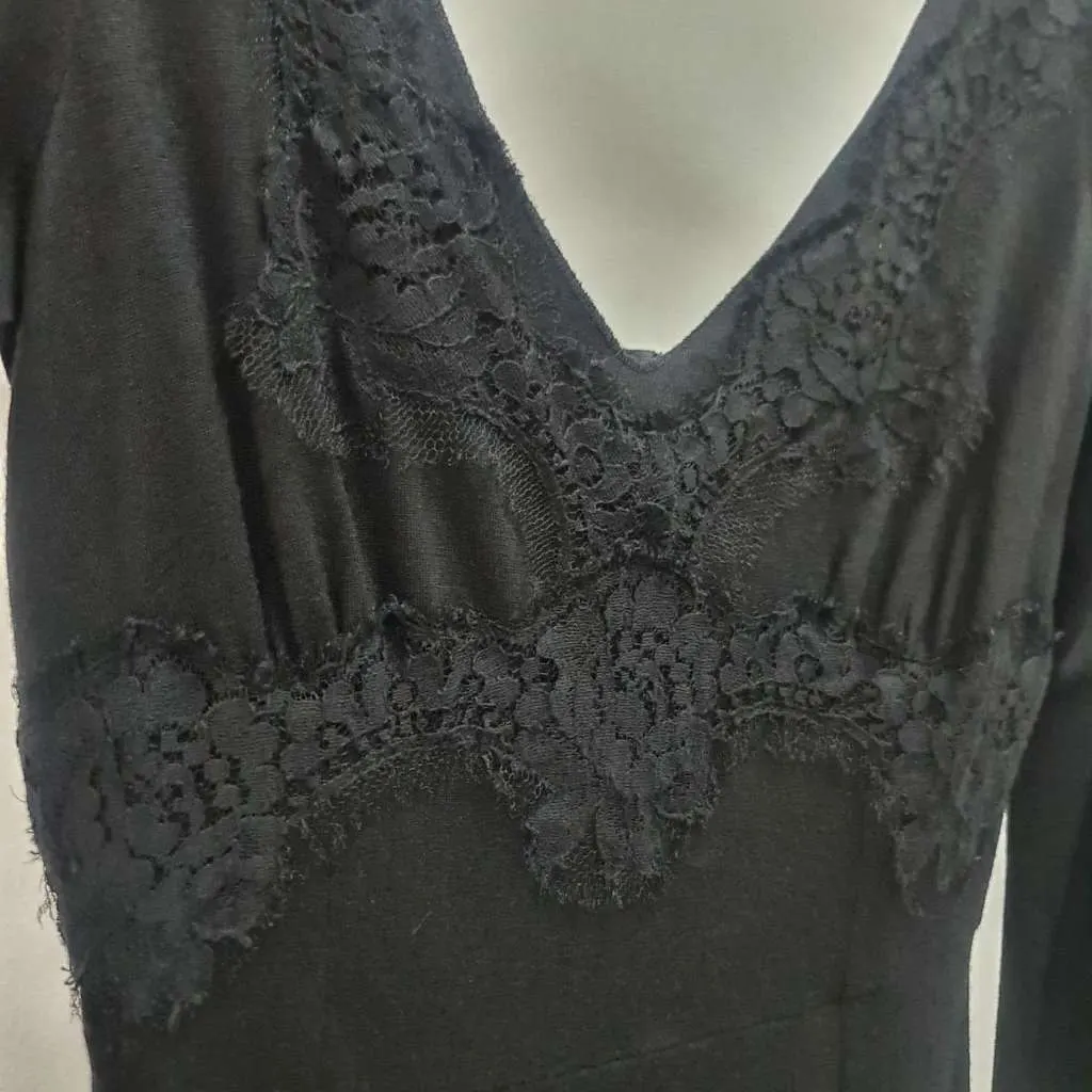 Dolce & Gabbana Fitted Lace Dress Black Lace Very good - Box View