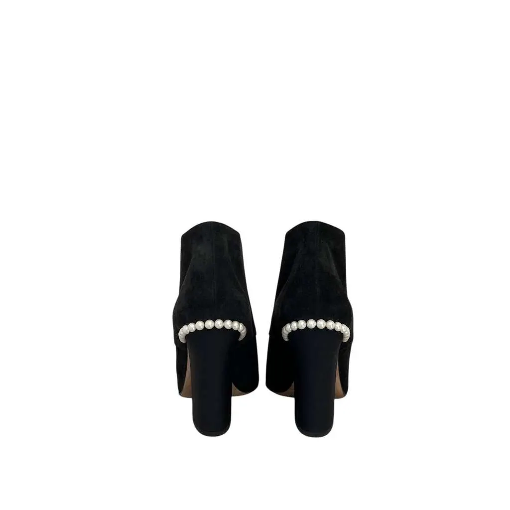Chanel Lace Up Booties Black Suede Very good - Model View